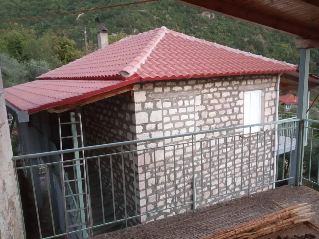 Σκεπή με πάνελ-κεραμίδι